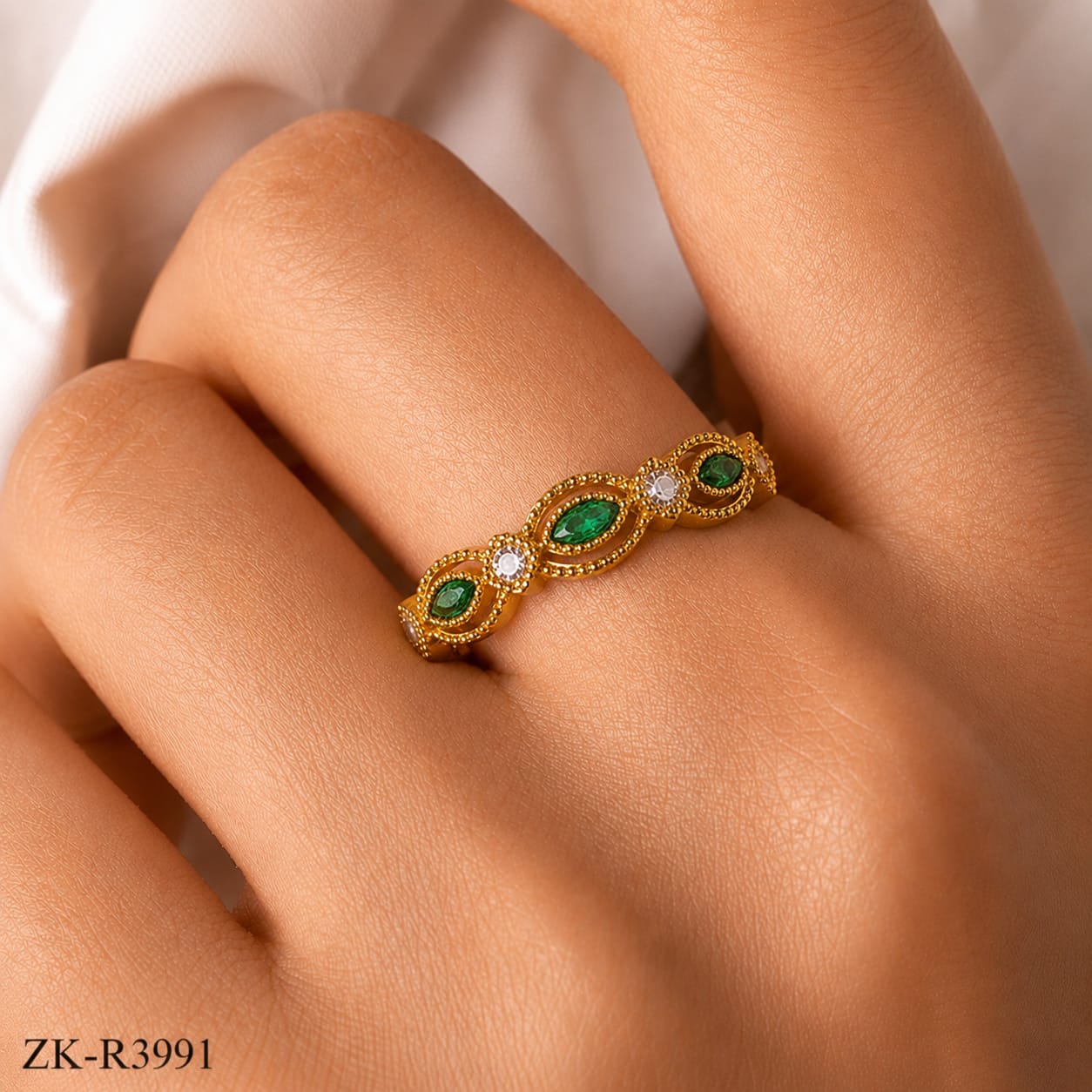 TIER EMERALD RING