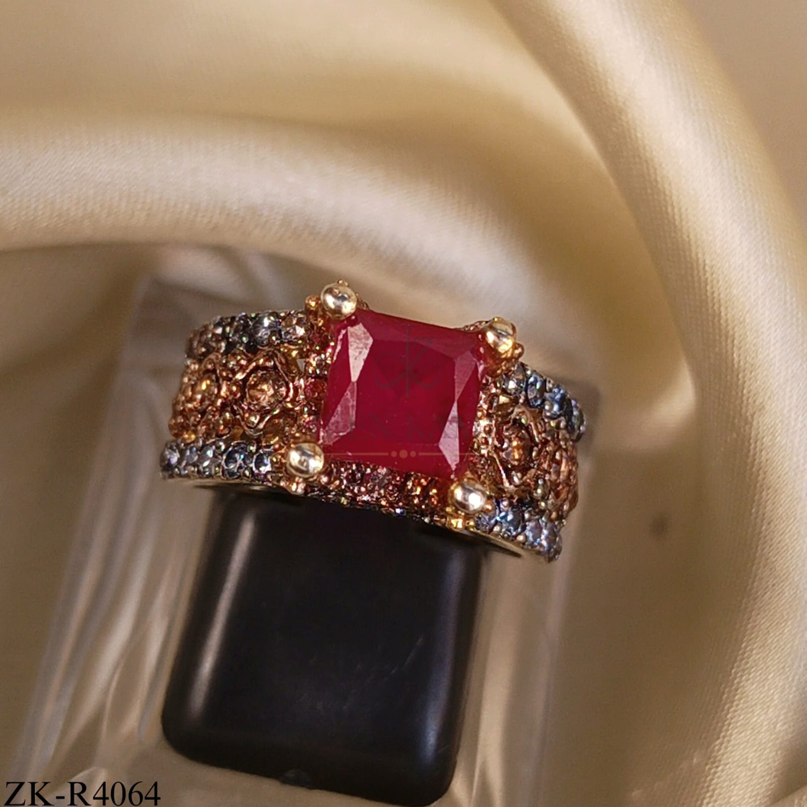 RUBY SQUARE RING