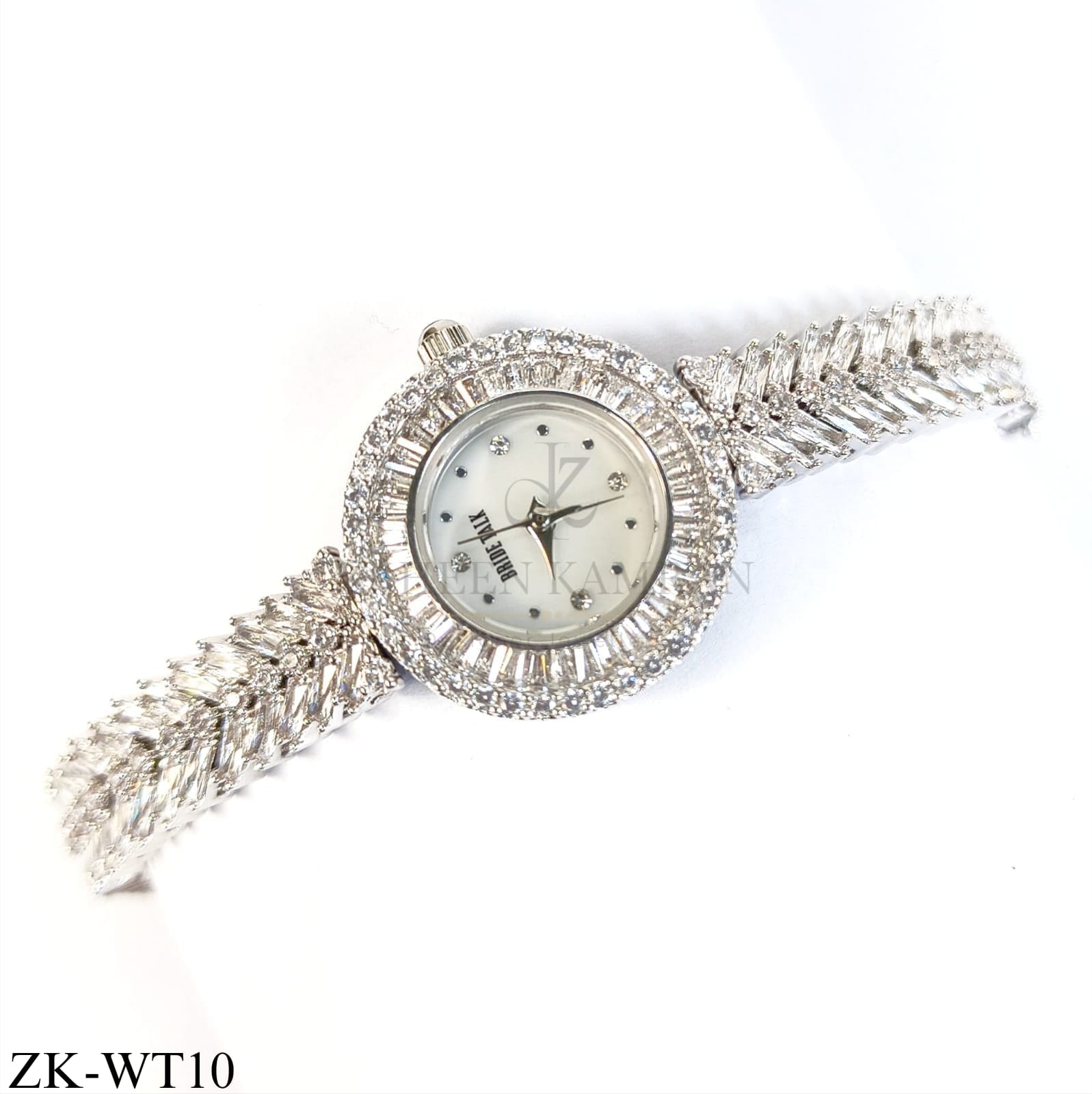 SILVER ROUND DIAL WATCH WITH WIDE STRAP