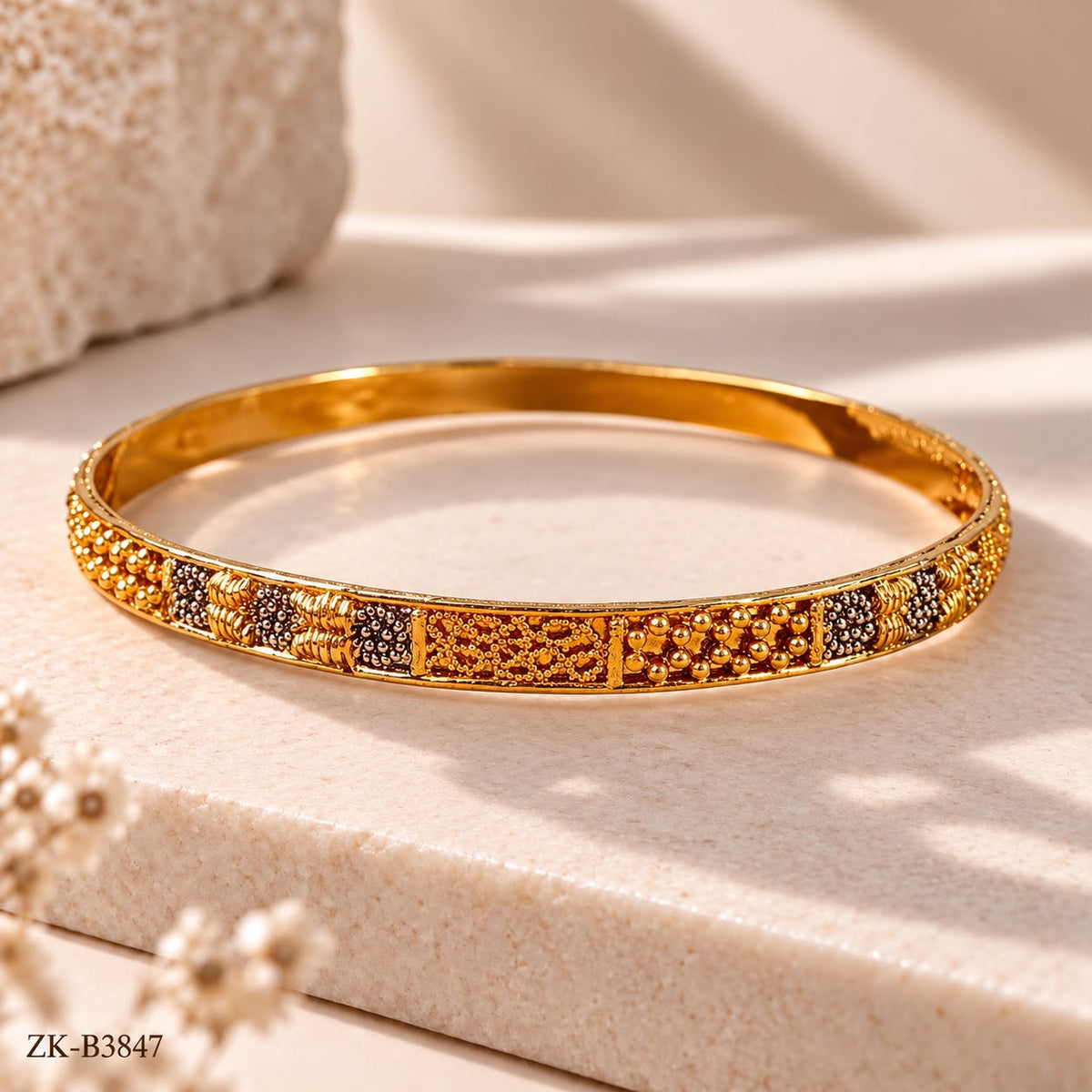 GOLDEN BANGLE