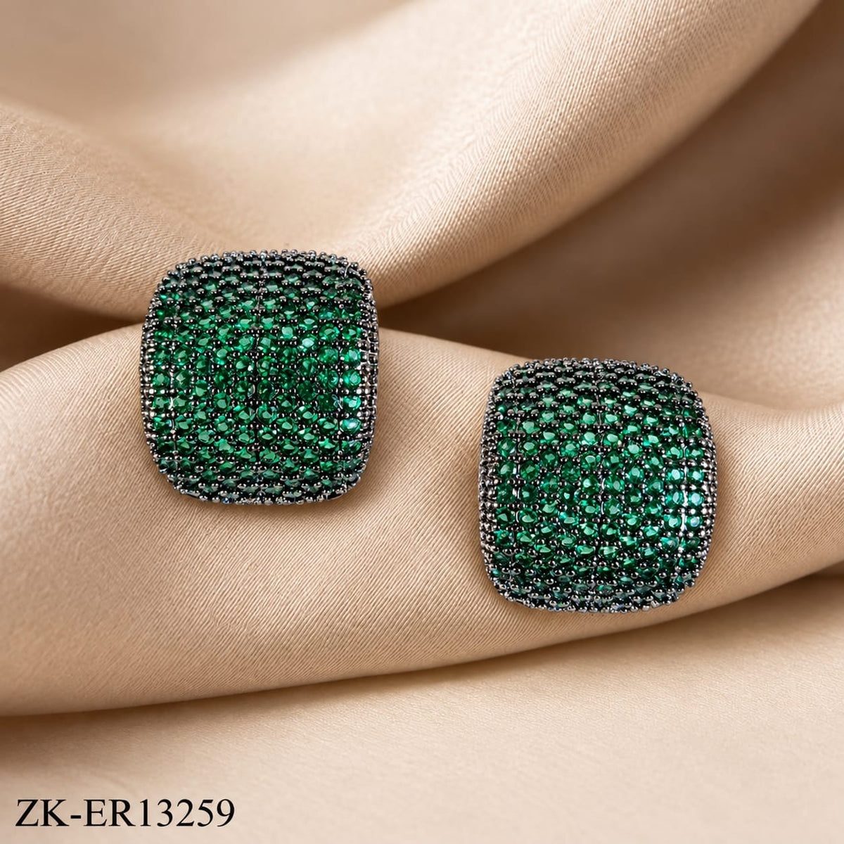 EMERALD SQUARE EARRINGS