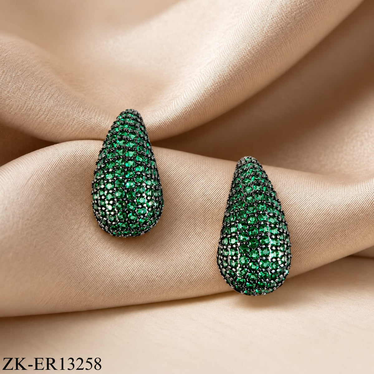 EMERALD TEARDROP EARRINGS