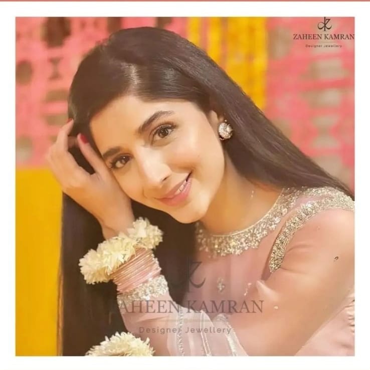 CELEBRITY-39