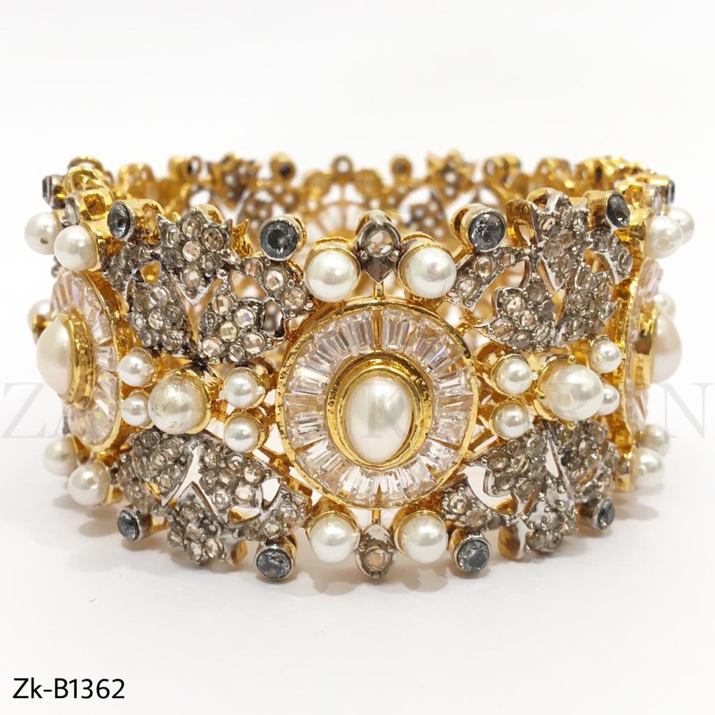 Stunning Baguettes Bangle