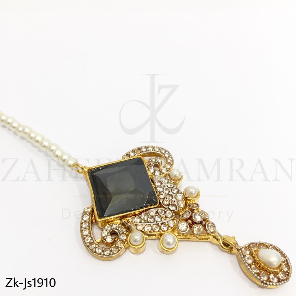 Gorgeous Natural Pearls Necklace Set