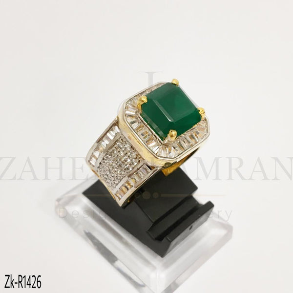 Emerald Stunning Ring