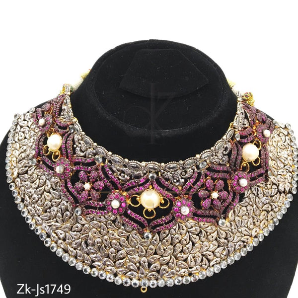 Glamours Antique Necklace Set