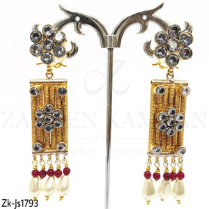 Twisted Designed Choker Set