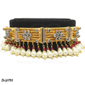 Twisted Designed Choker Set