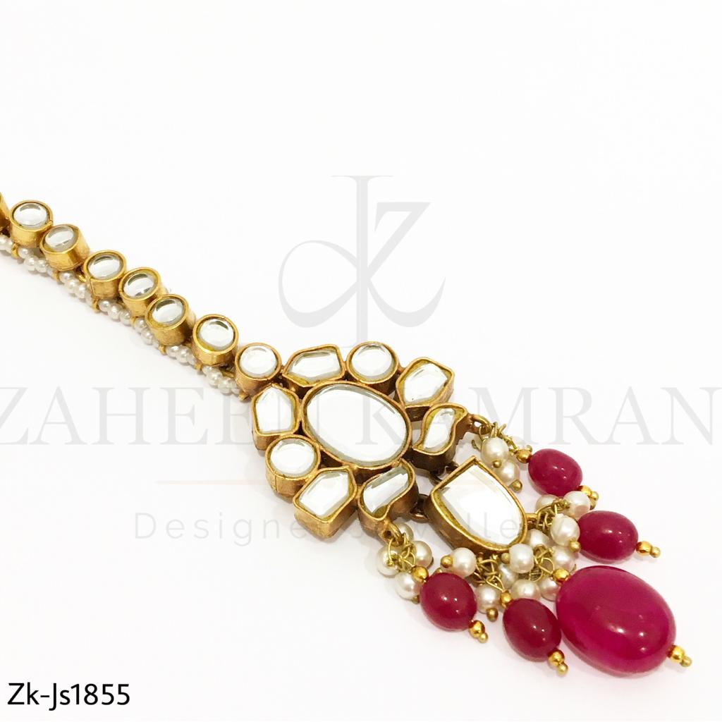 Fancy Oval Kundan Necklace Set
