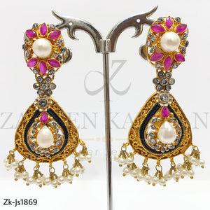 Filigree Stunning Necklace Set