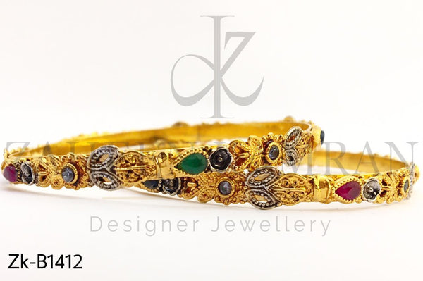 Classy Gold look bangles