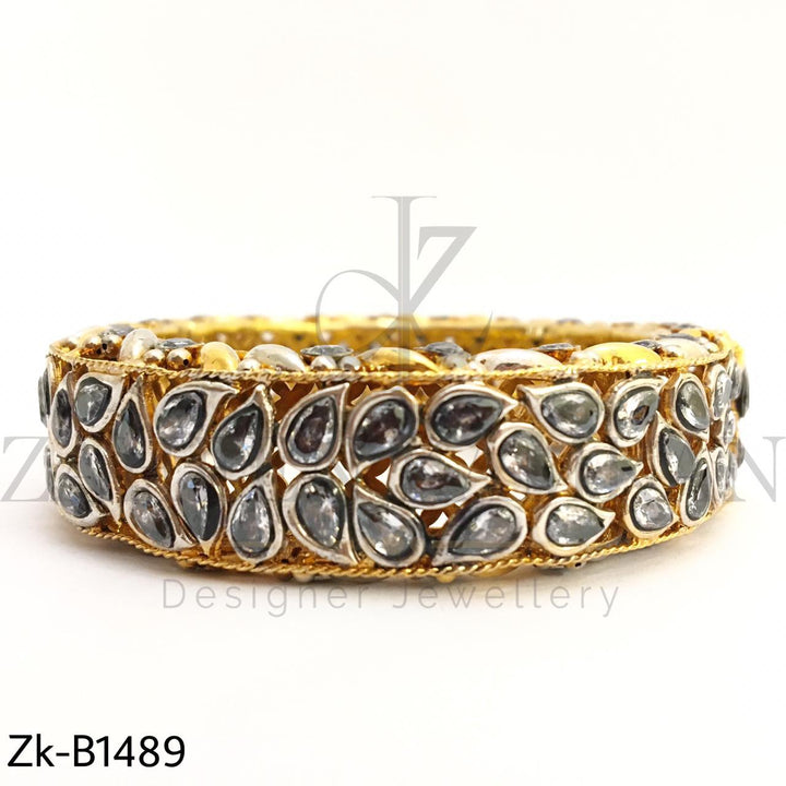 Royal bangle