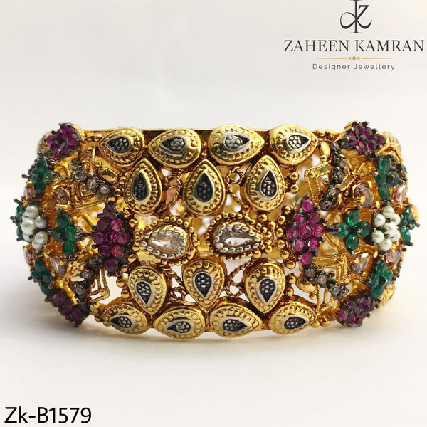 Royal Jarao Bangle