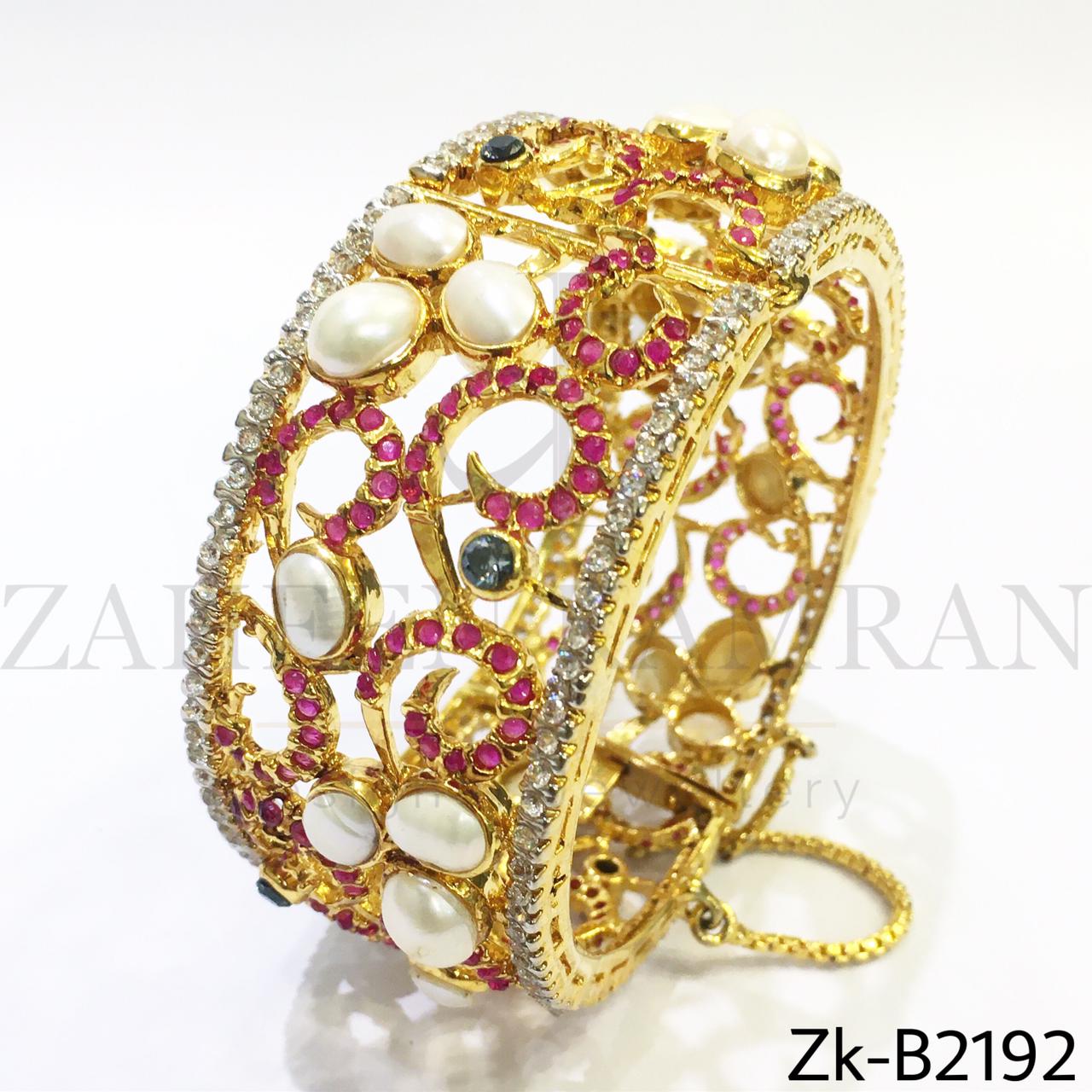 Stylish bangle