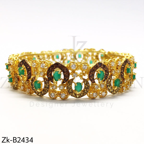 Classic Emerald Bangle