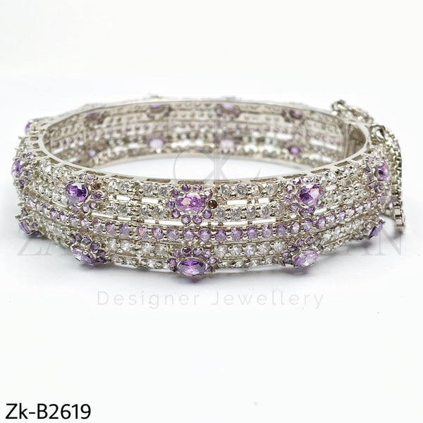 Sparkle silver bangle.