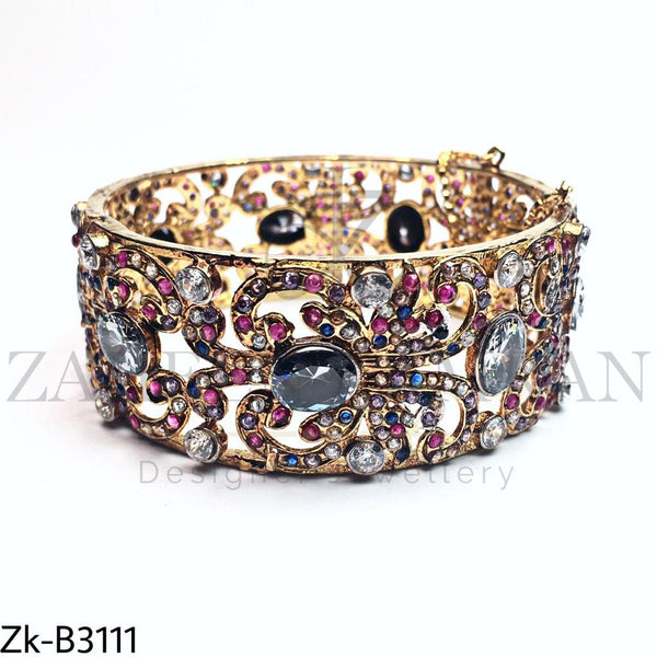 Flawless bridal bangle.