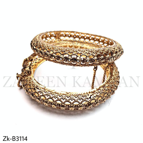 Classic golden bangle.