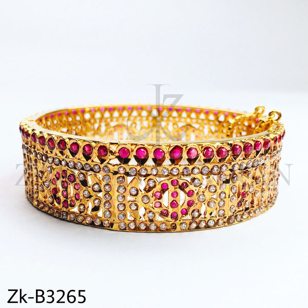 Glam golden bangle.