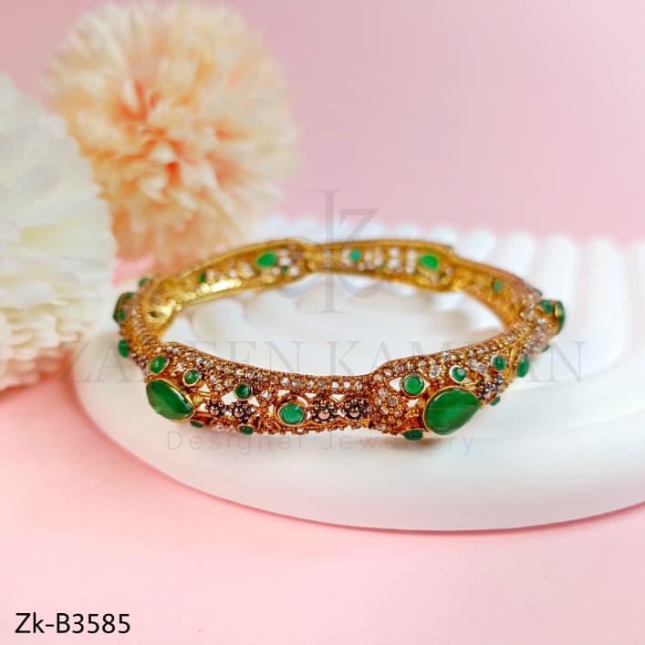 CARIA BANGLE