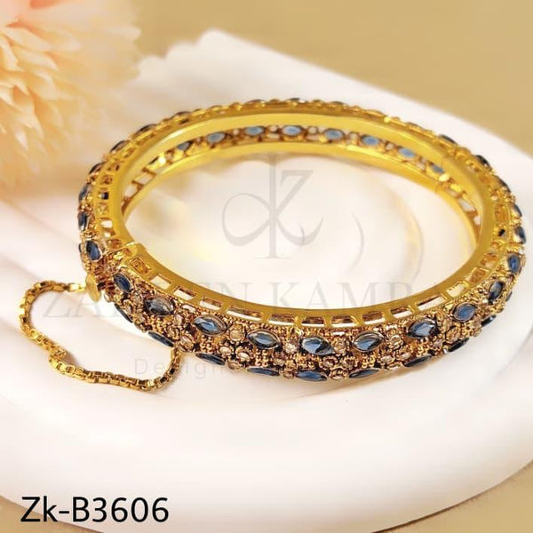 ELEGANT BANGLE