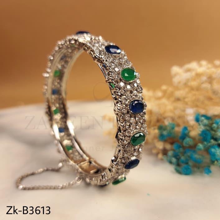 SPARTIC BANGLE