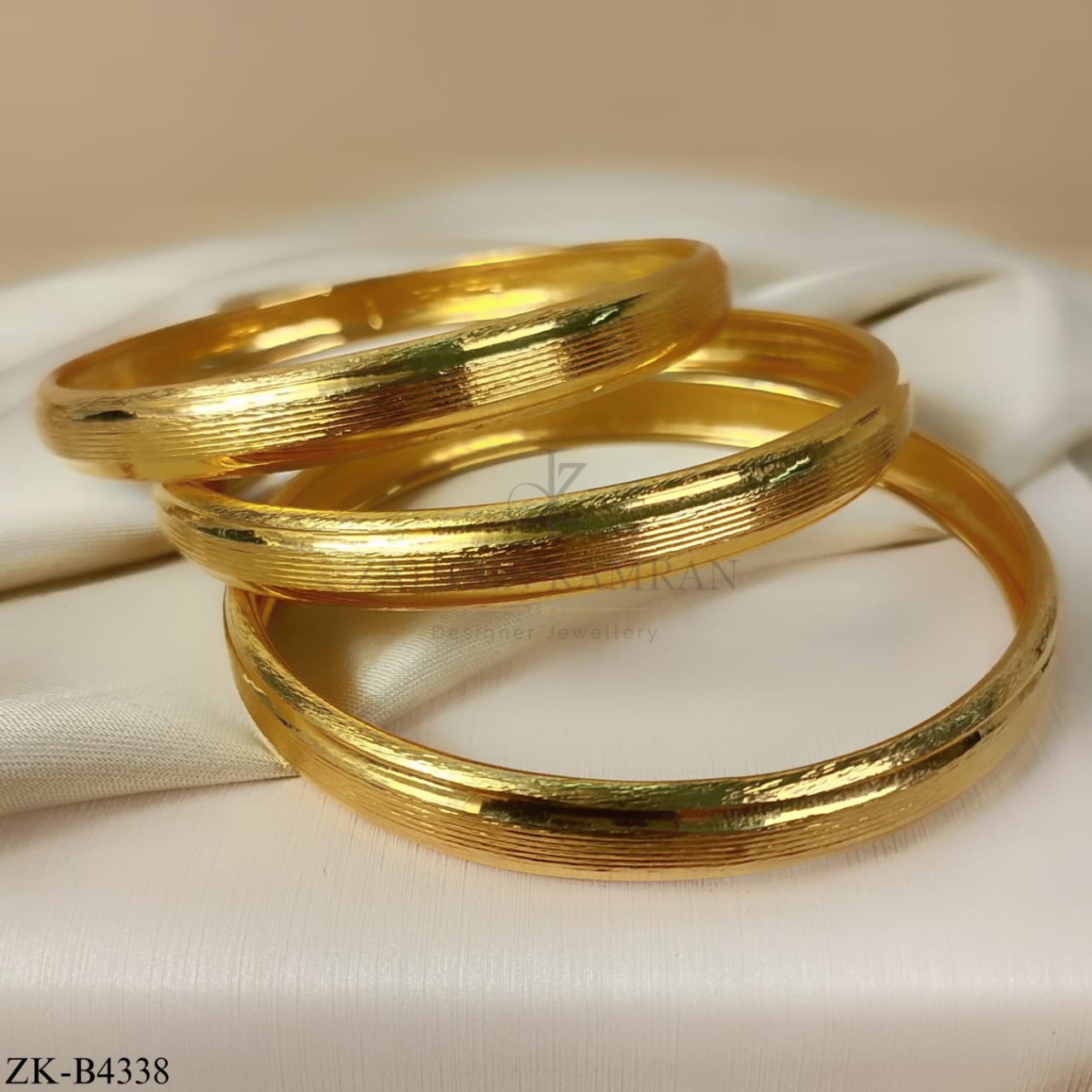 GOLDEN BANGLES