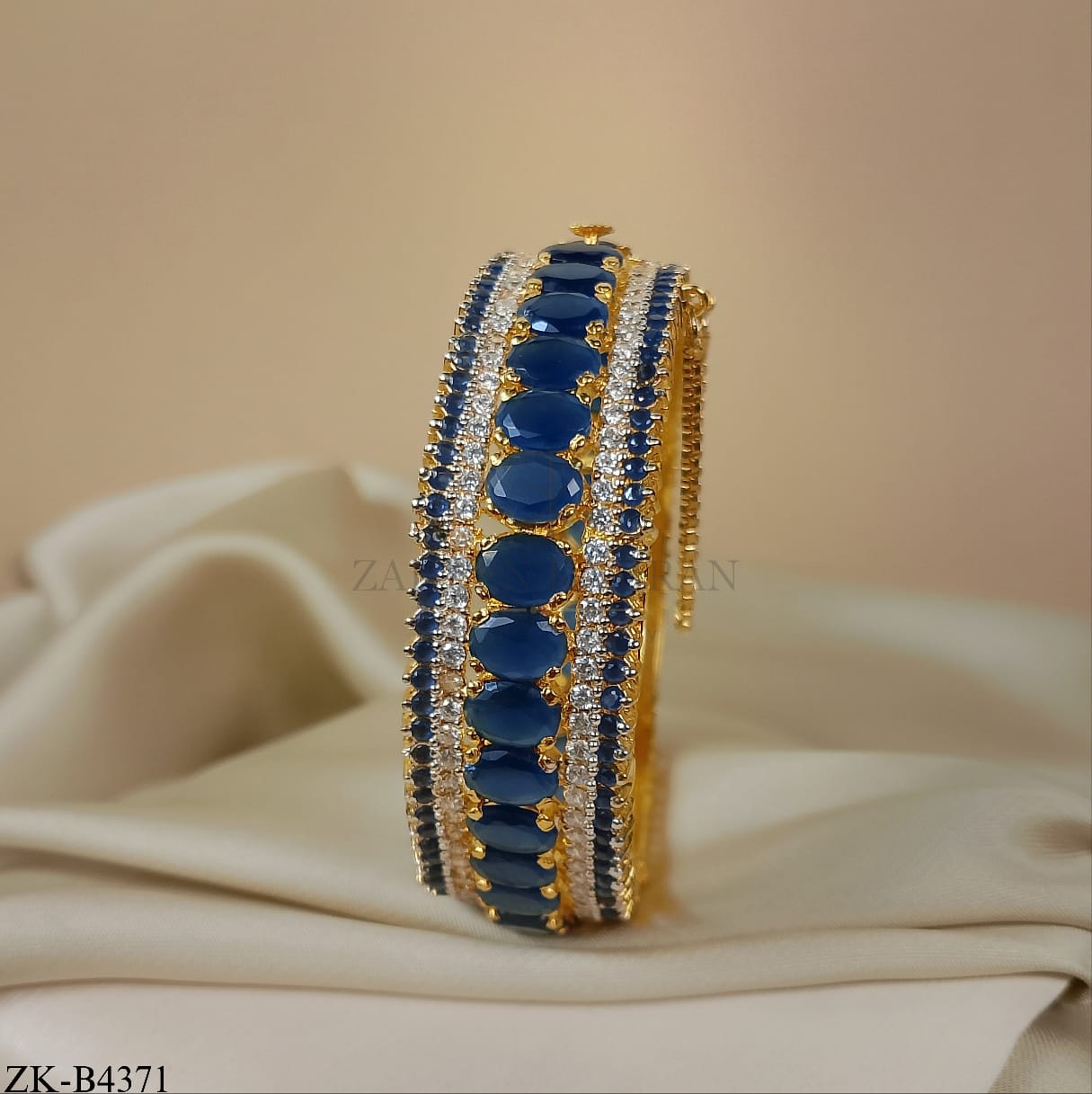 SAPPHIRE BANGLE