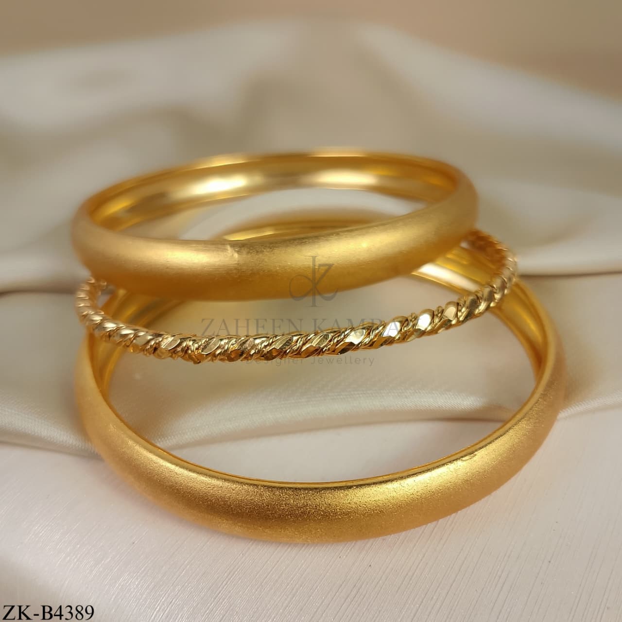 GOLDEN BANGLES