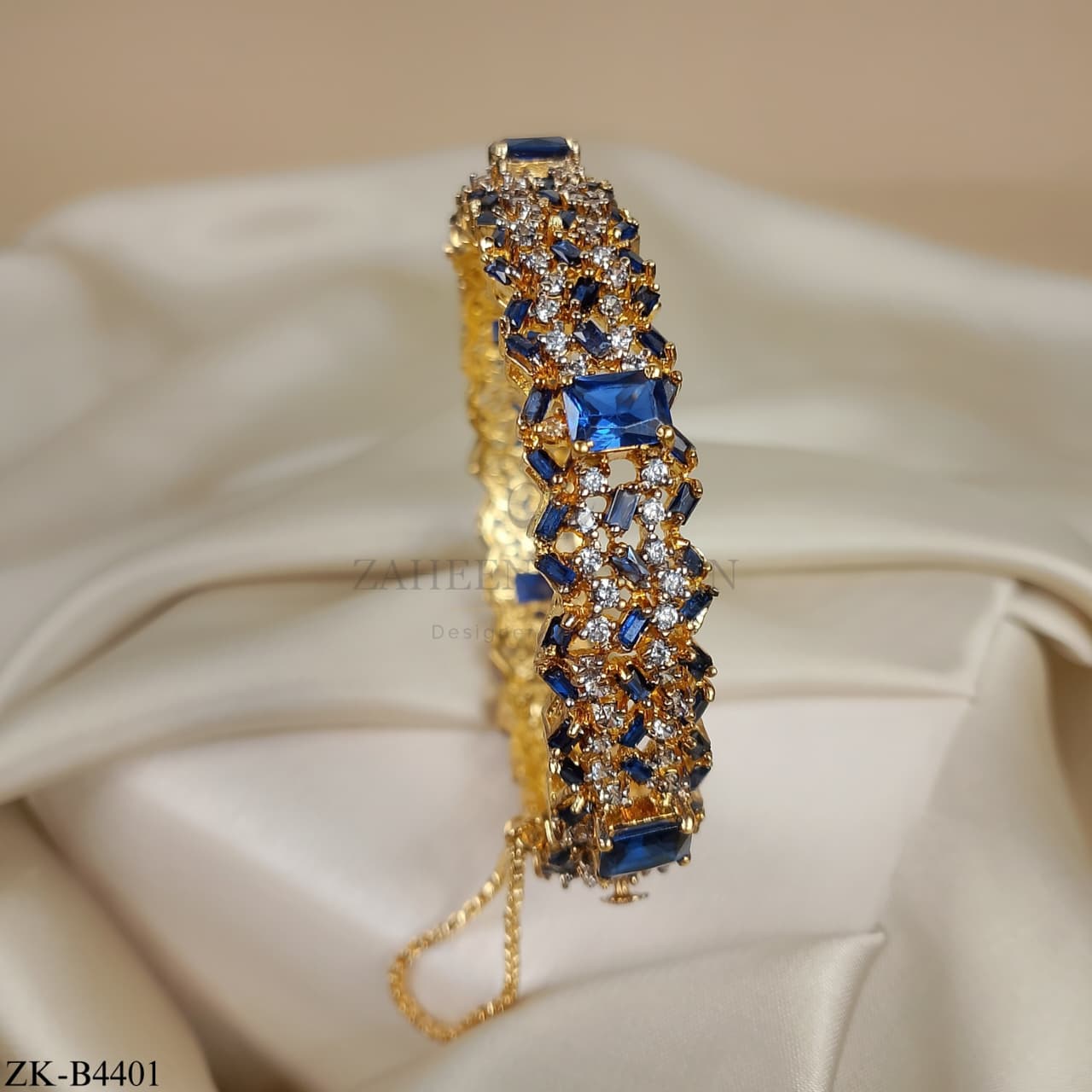 SAPPHIRE BANGLE