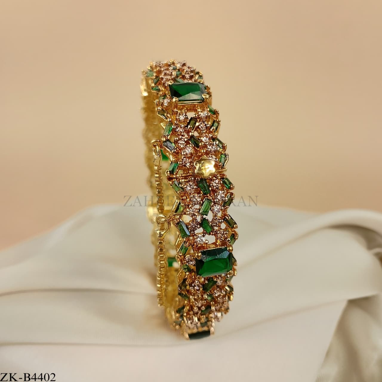 EMERALD BANGLE