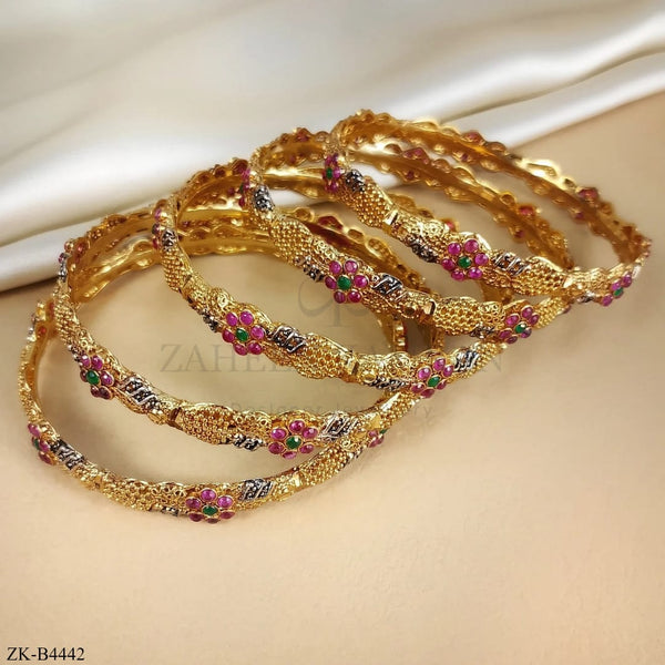 FLORA BANGLES
