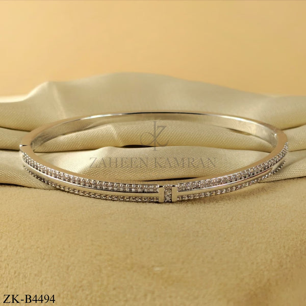 SILVER SLEEK BANGLE