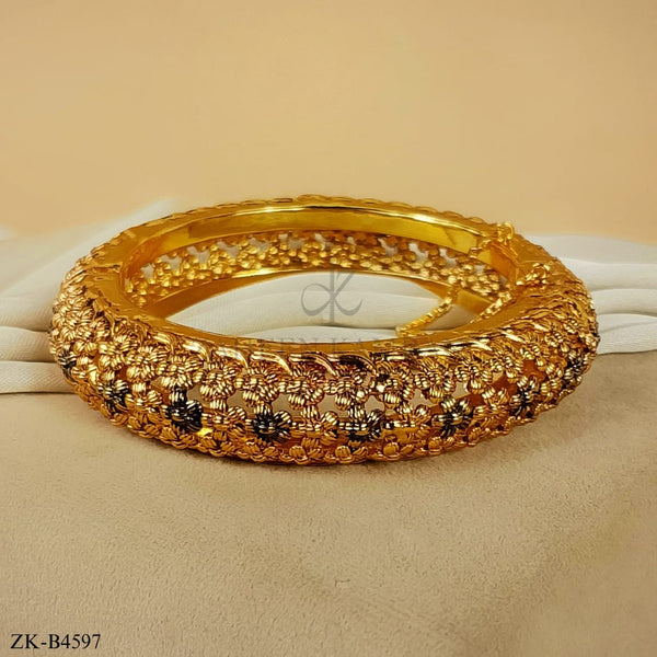 ANTIQUE BANGLE