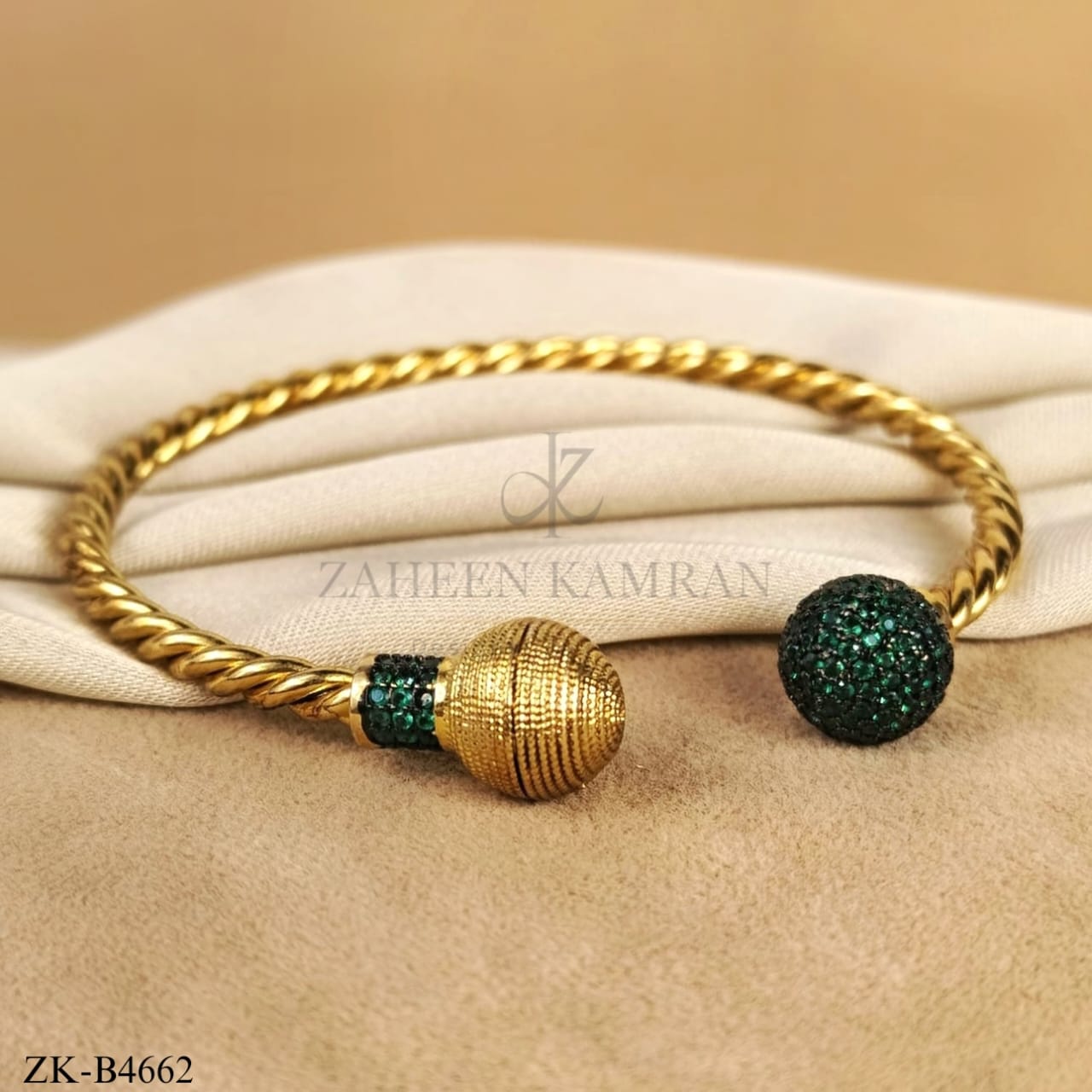 EMERALD BANGLE
