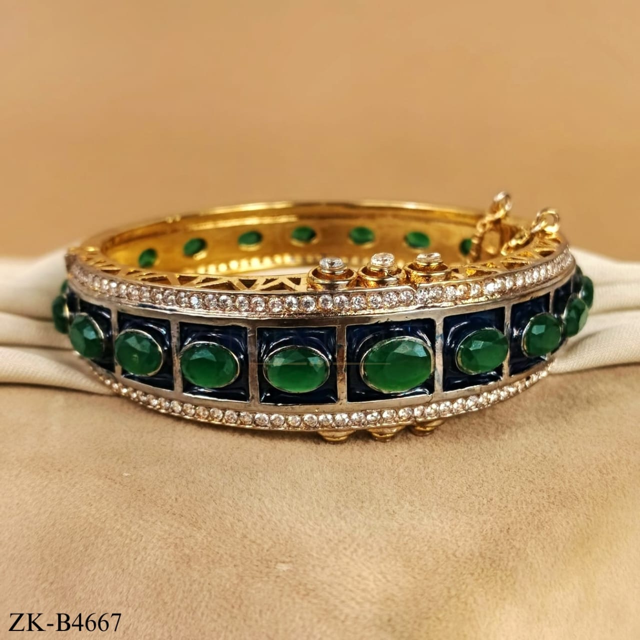 EMERALD BANGLE