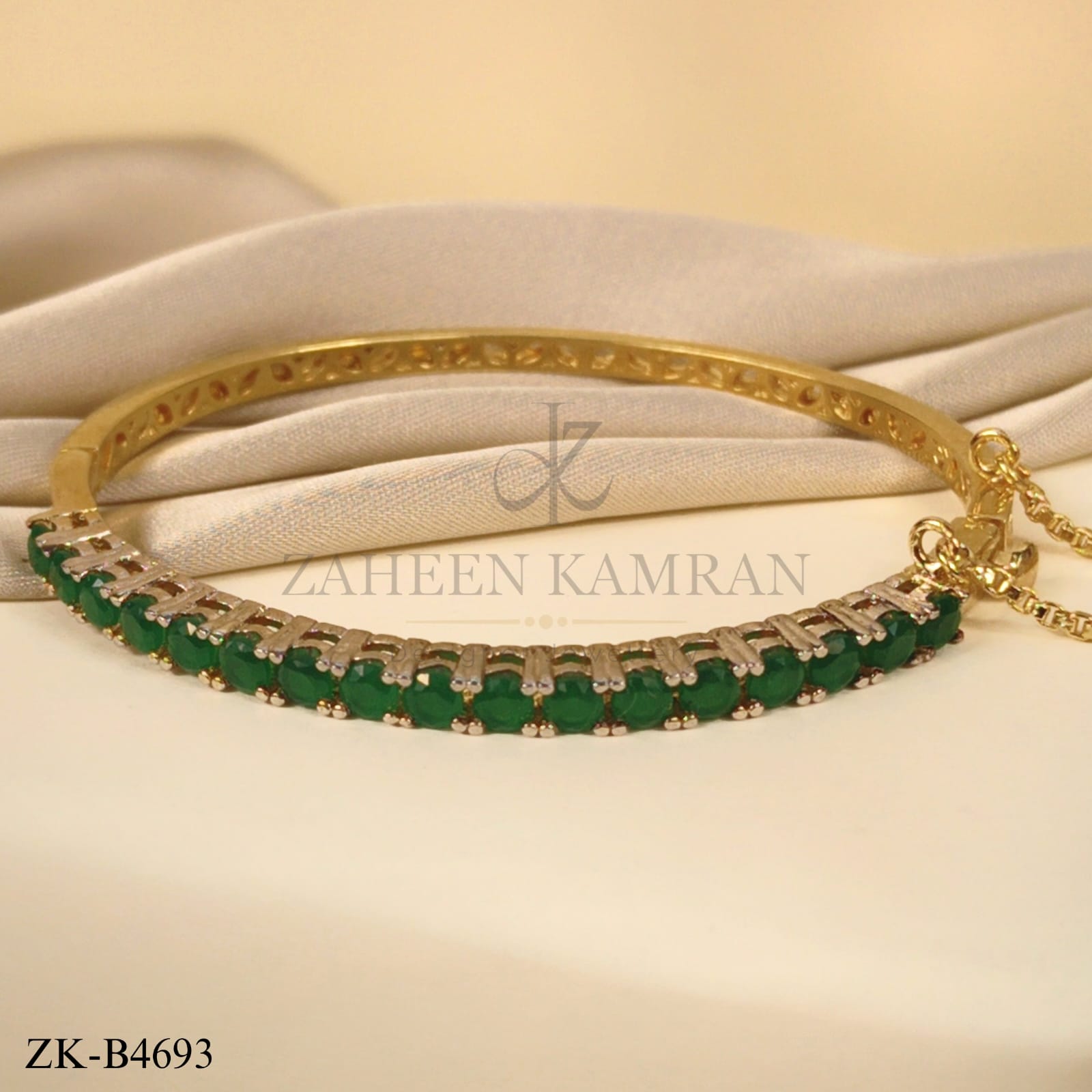 EMERALD BANGLE