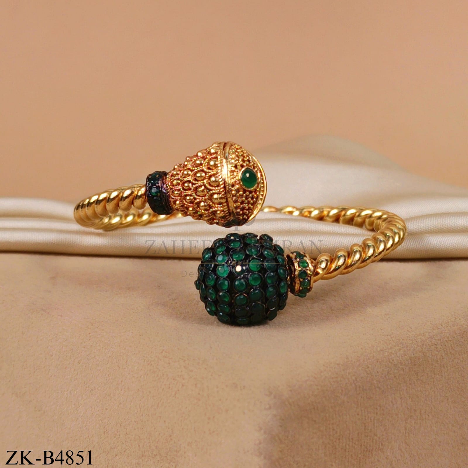 EMERALD BANGLE