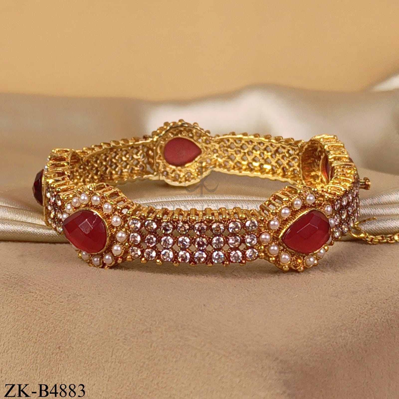 RUBY PEARL GOLD BANGLE