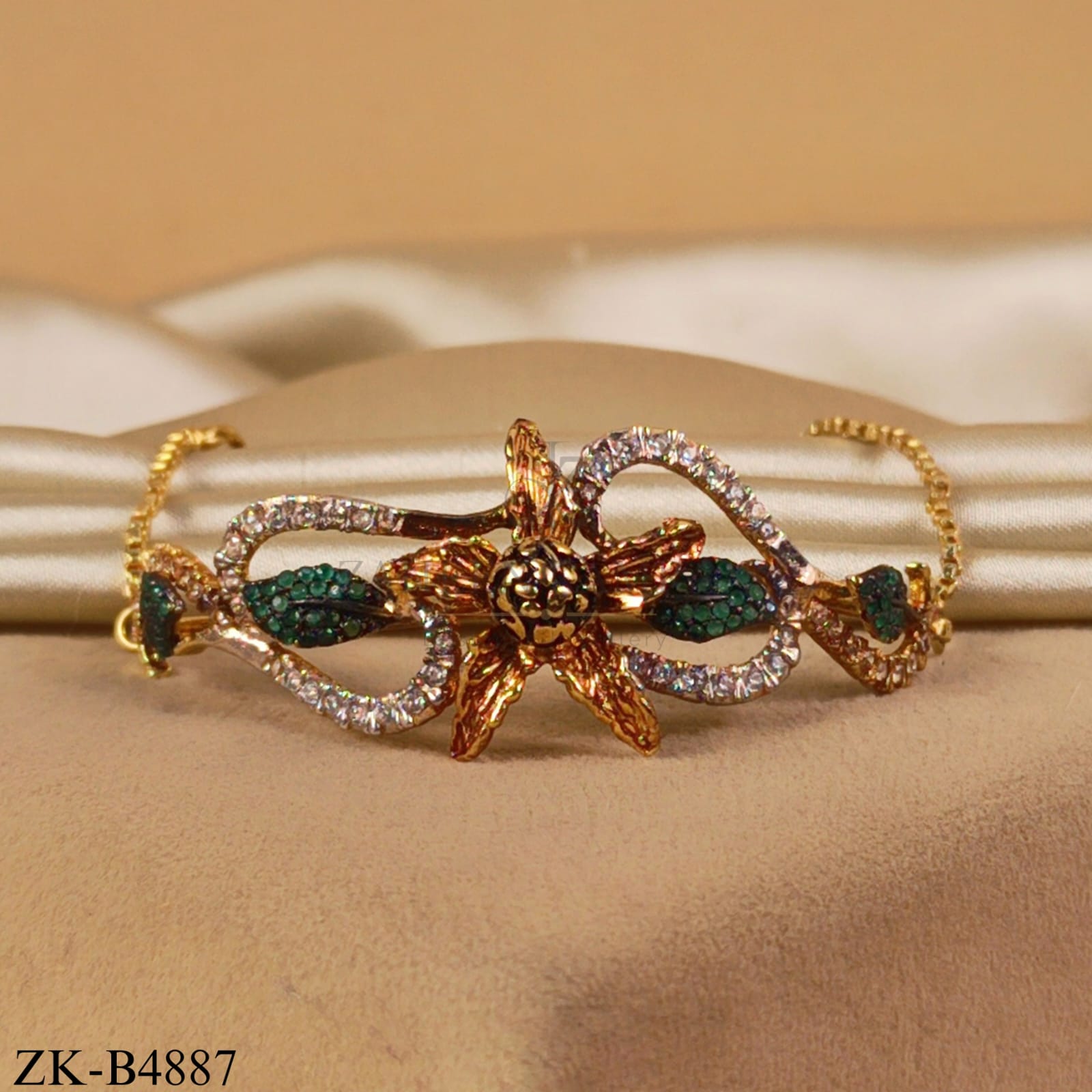 EMERALD BLOOM VINE BRACELET