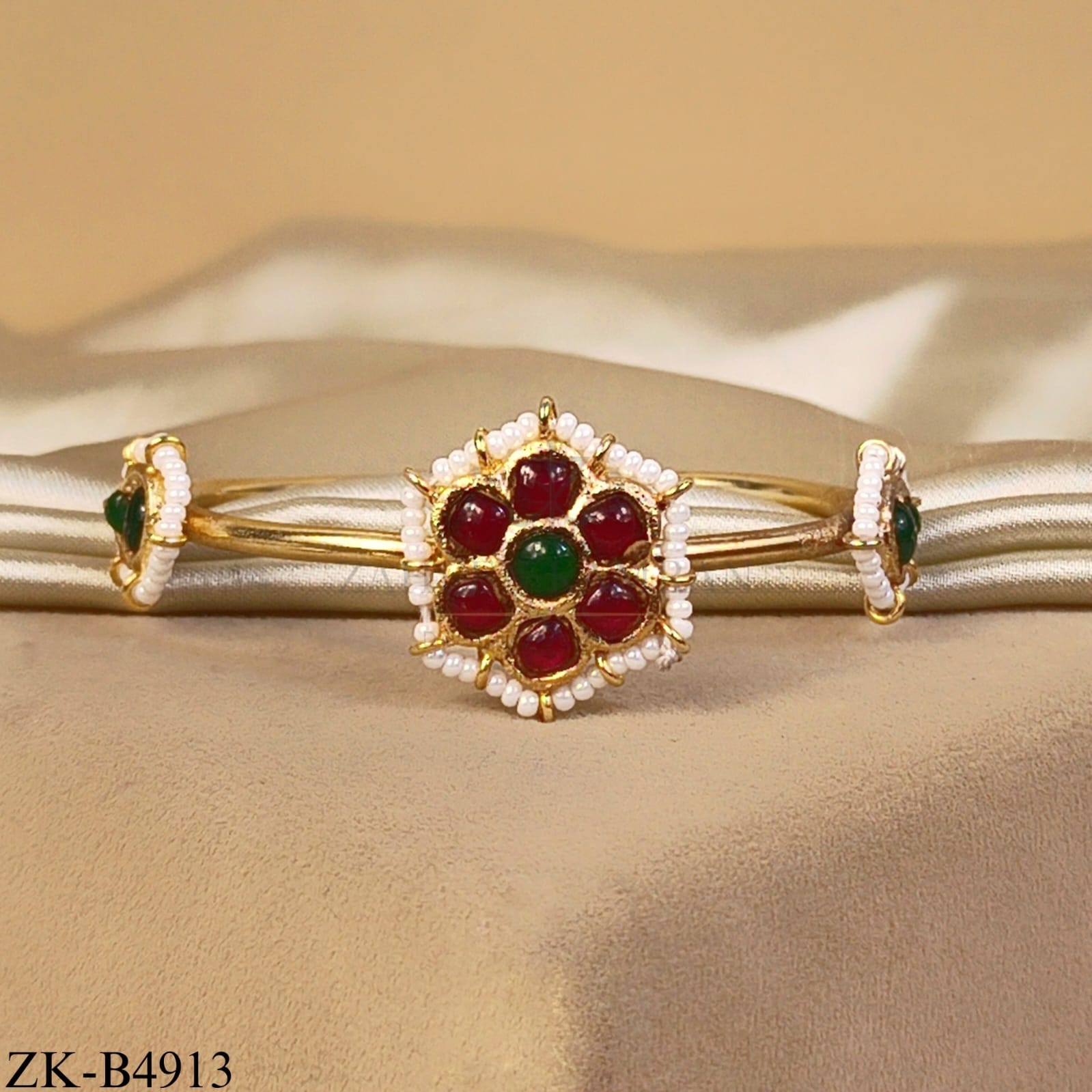 RUBY FLORAL CENTER BRACELET