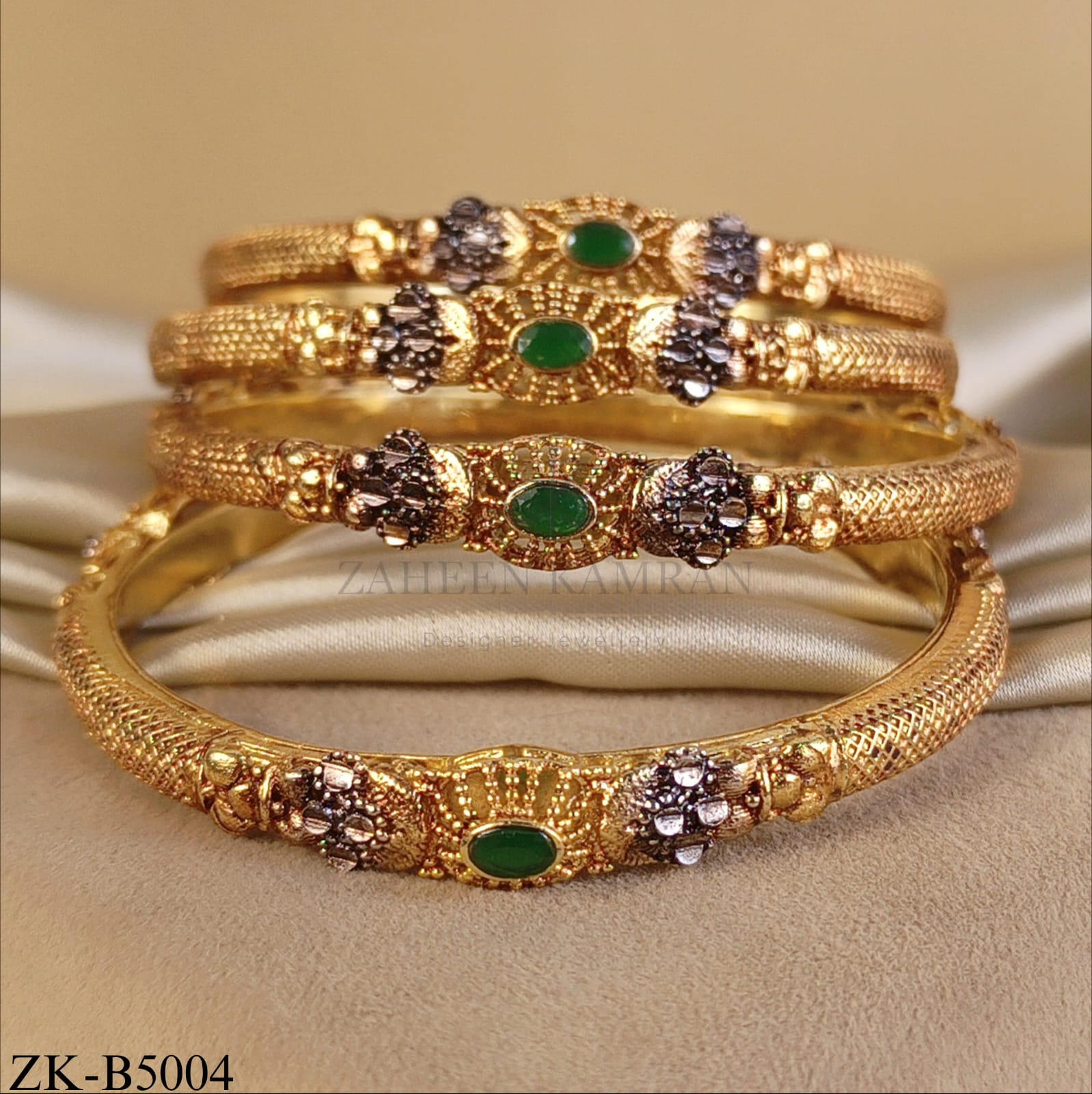 EMERALD FLORAL BANGLES