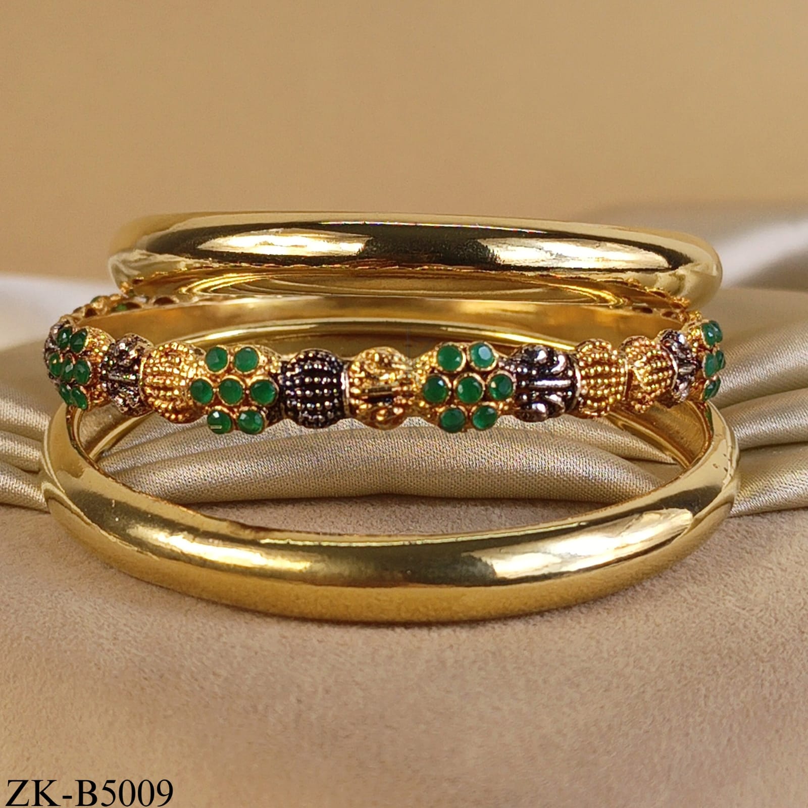 EMERALD FLORAL BANGLES