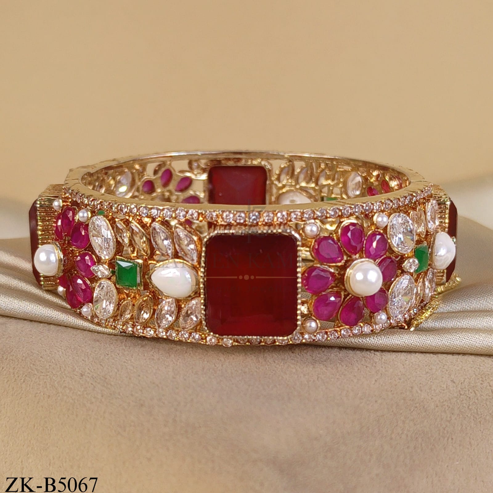 MULTI FLORAL BANGLE
