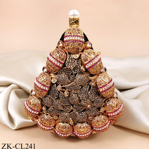 GOLDEN PYRAMID CLUTCH