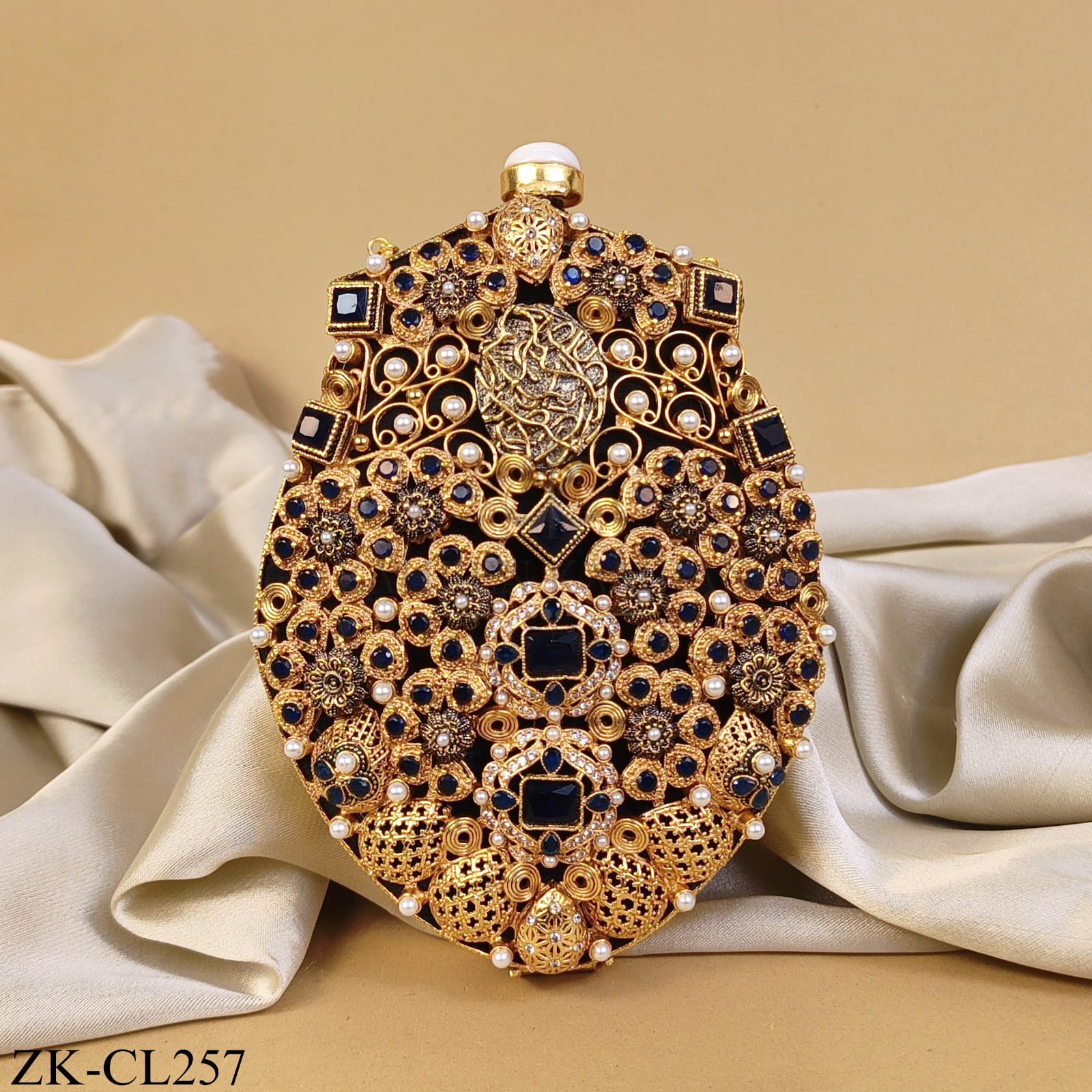 ANTIQUE MINI AMETHYST AND SAPPHIRE GEMS INTRICATE CLUTCH