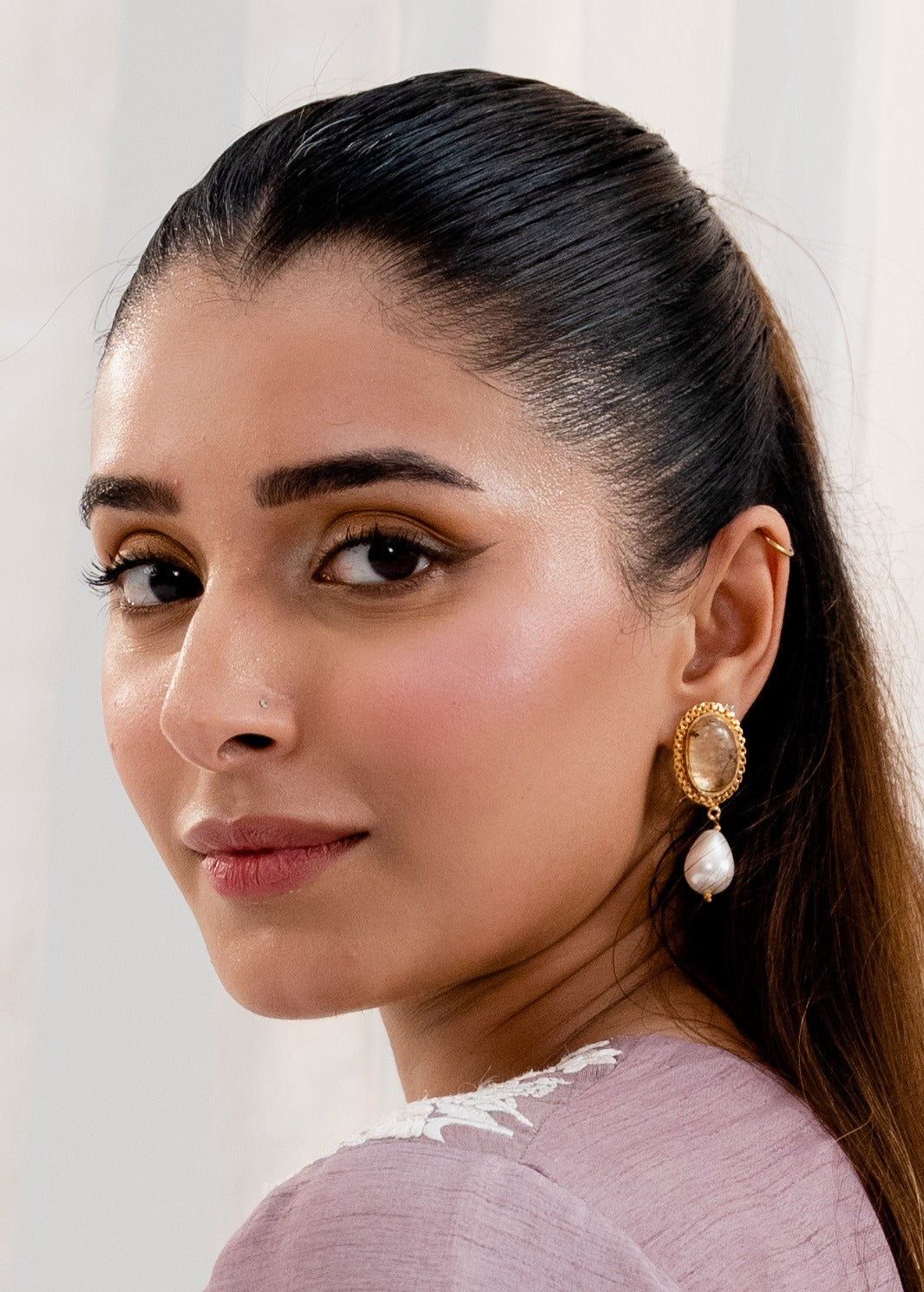 CHAMPAGNE EARRINGS