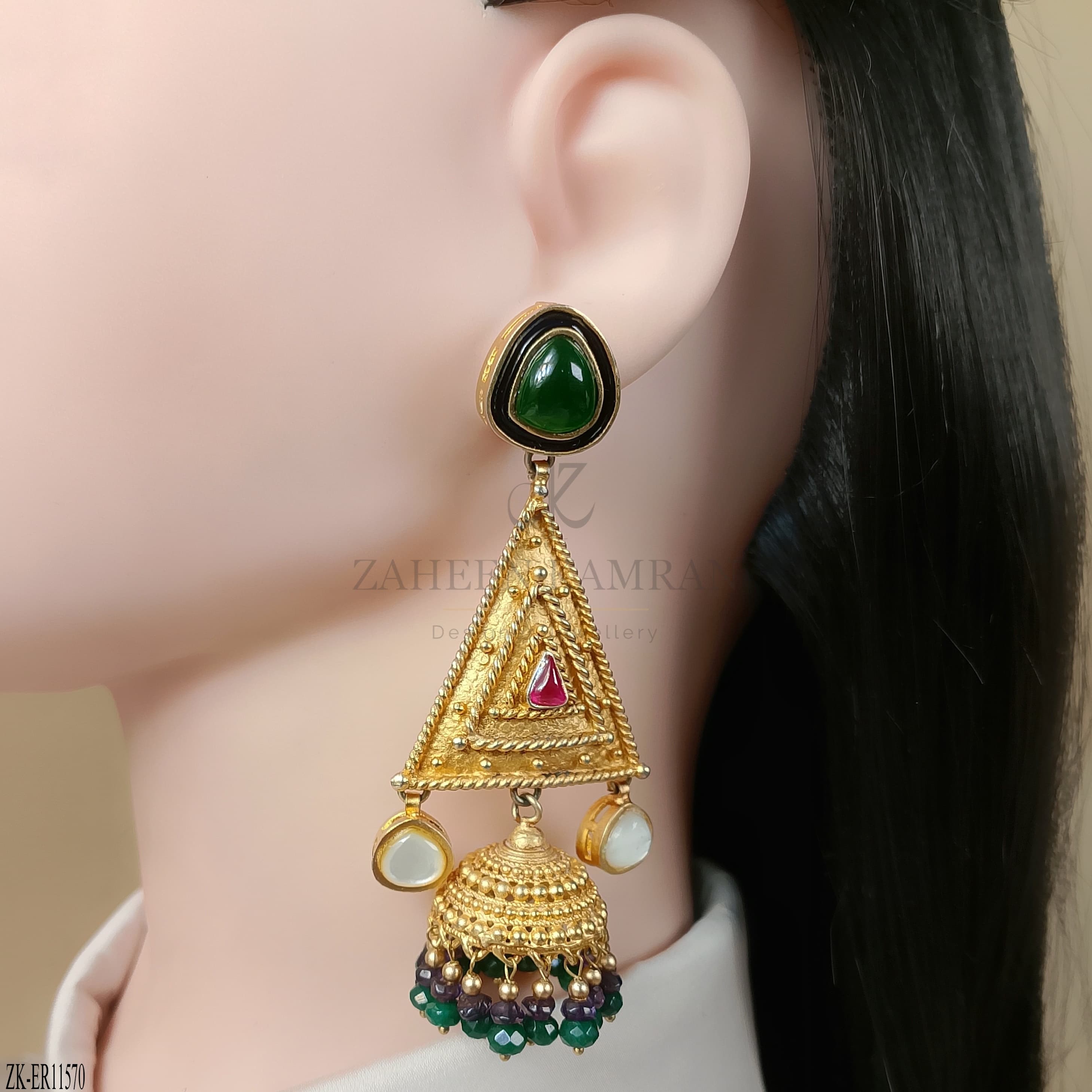 TRIANGLE EARRINGS