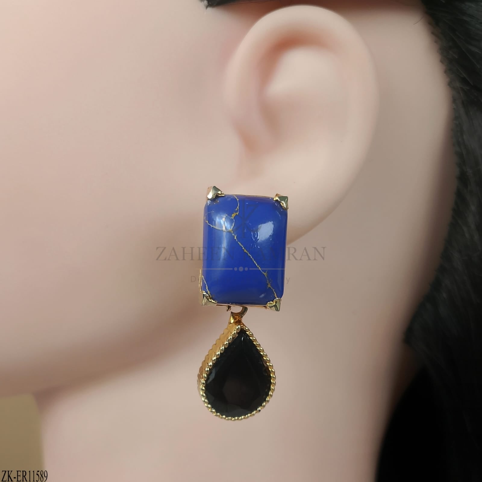 SQUARE EARRINGS